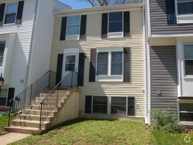 Building Photo - 8492 Kirby St Rental