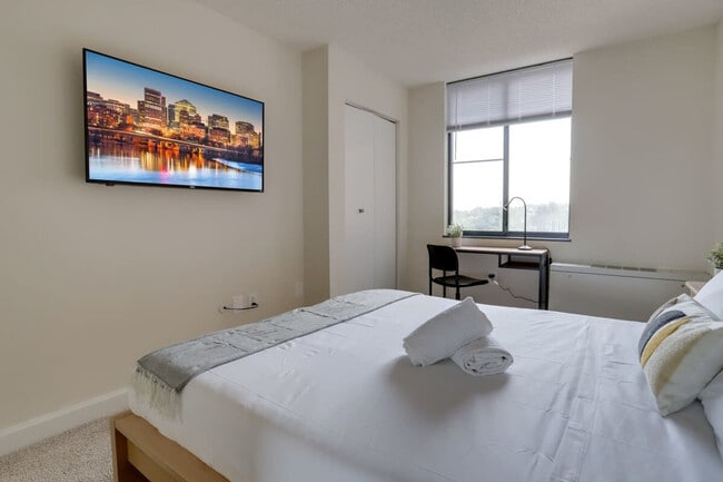 Photo - 801 15th St S Unidad FL4-ID1022429P