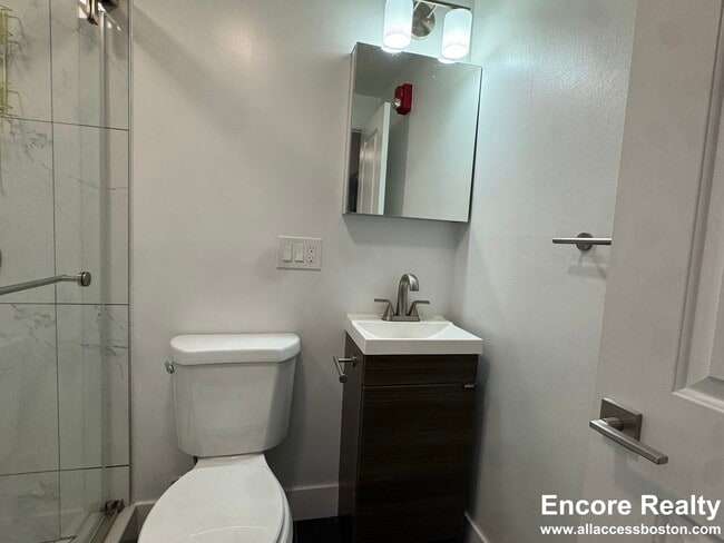 Photo - 270 Newbury St Unit 10