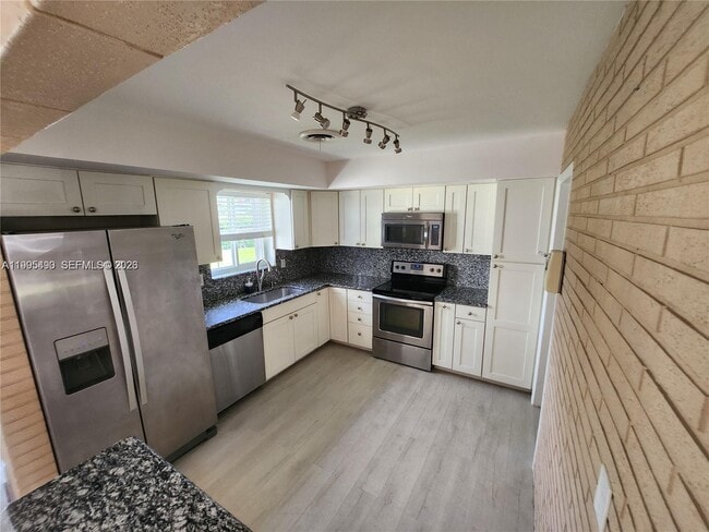 Photo - 3346 Coolidge St