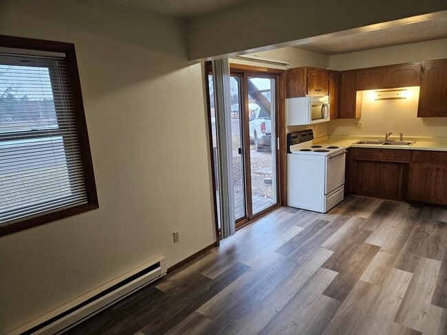 Photo - 175 Olson Dr W Unit 3