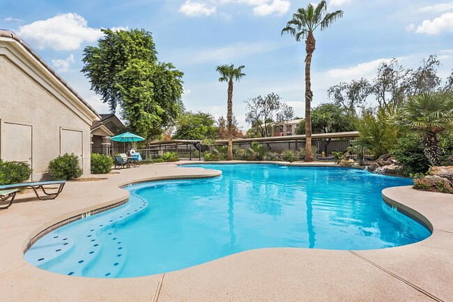 Tierra Antigua Apartments