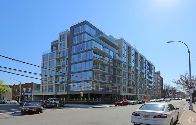 1401 Broadway - 1401 Broadway Apartments
