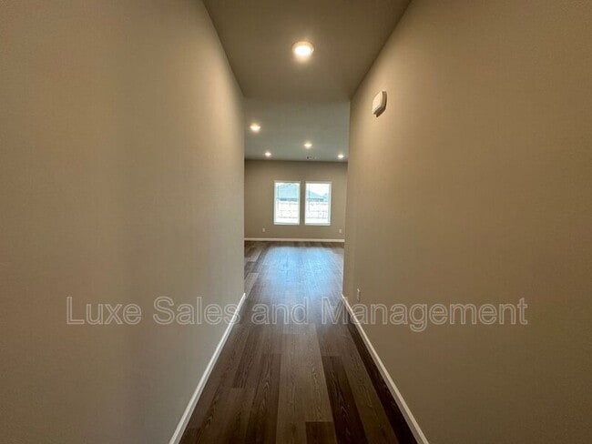 Photo - 10516 SW 41st Pl