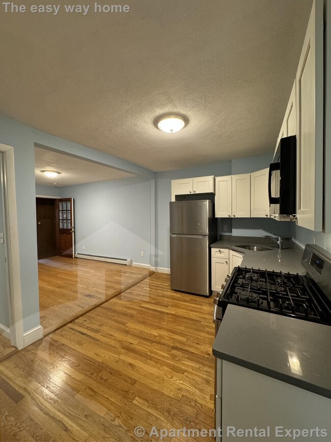 Photo - 68 Beacon St Unidad #2