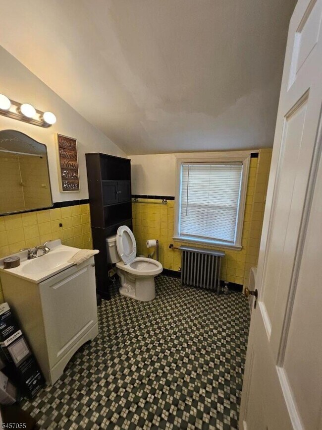 159 Ridge Ave