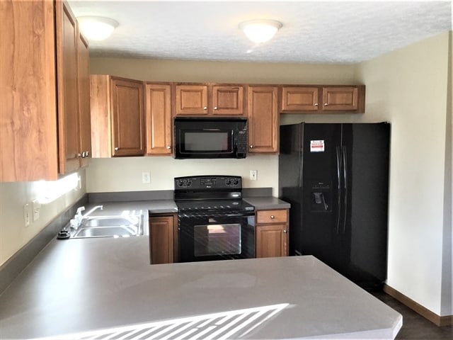 Photo - 748 Woodington Dr