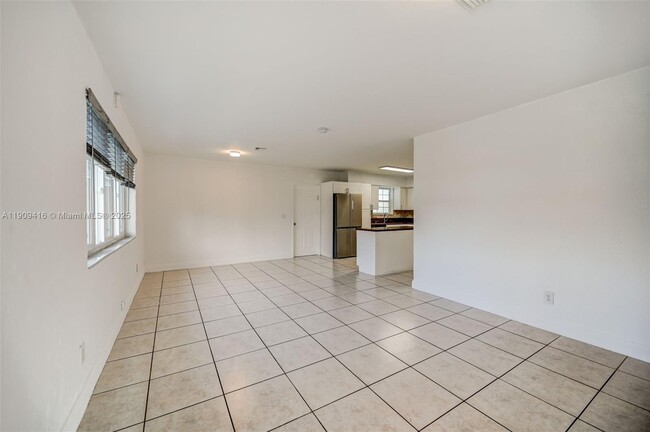 Photo - 20941 NE 25th Ct