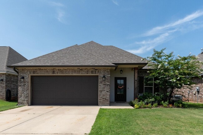 Building Photo - 3bed/ 2 bath home in Willow Heights