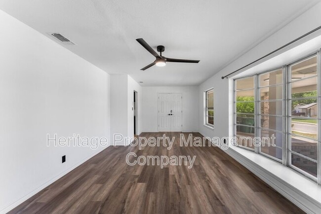 Photo - 3614 Versailles Dr