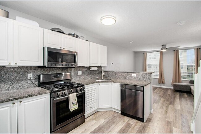 Photo - 6471 Nottinghill Trail Dr