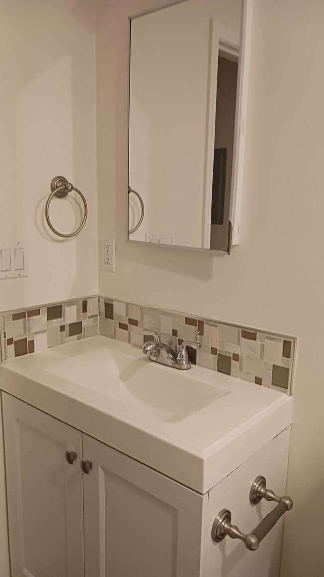 Photo - 1160 98th Ave