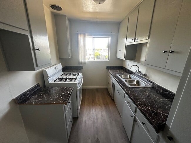 Photo - 6448 Tujunga Ave