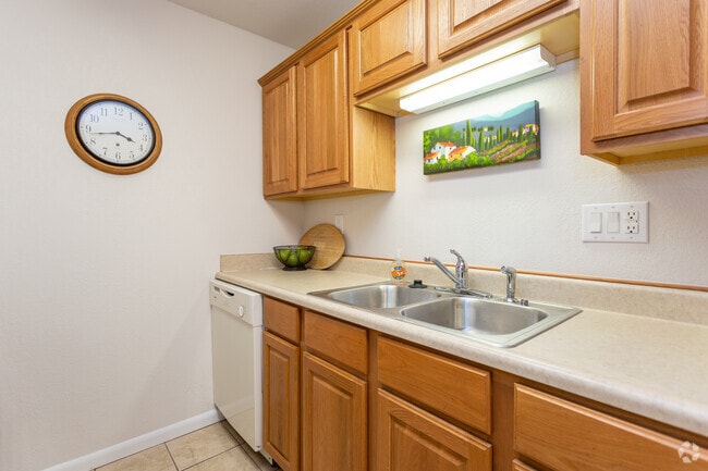 2 HAB, 1 BA - 825 ft² - Lakeview Apartments