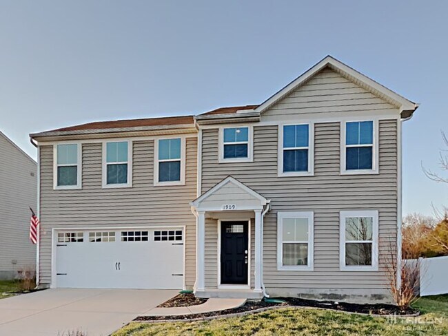 Photo - 1909 Belle Arbor Dr