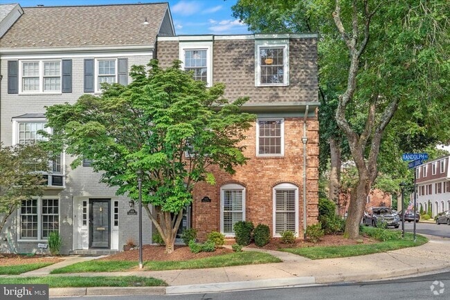 Building Photo - 1121 Randolph Rd Rental