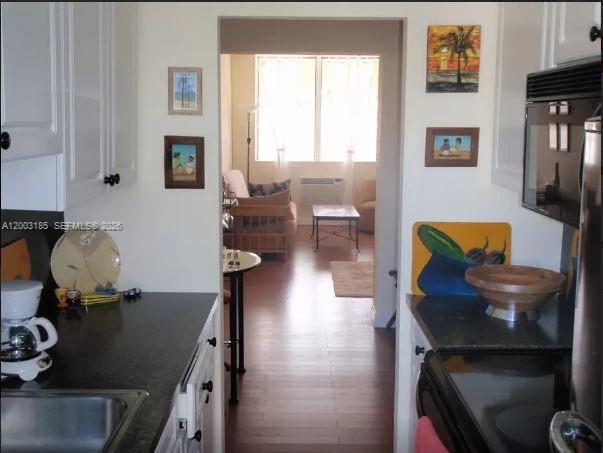 Photo - 900 Euclid Ave Unit 14