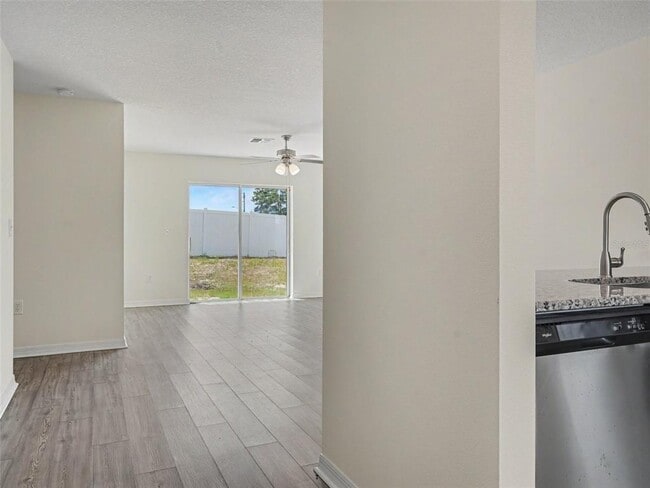 Photo - 107 Orchid Ct