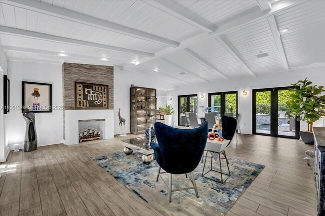 Photo - 231 Fluvia Ave