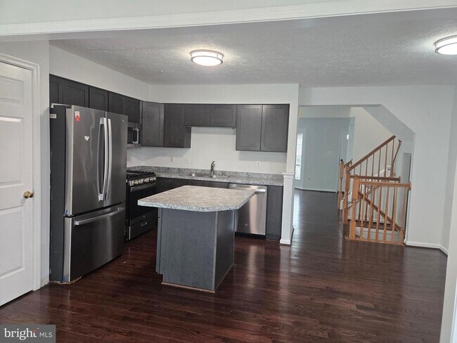 Photo - 6632 Granville Ct