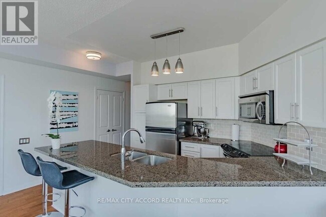 Photo - 15 Windermere Ave Unit 2702