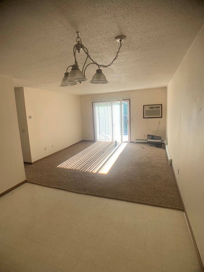 Photo - Kaeding Apartments - 343 Unidad 5