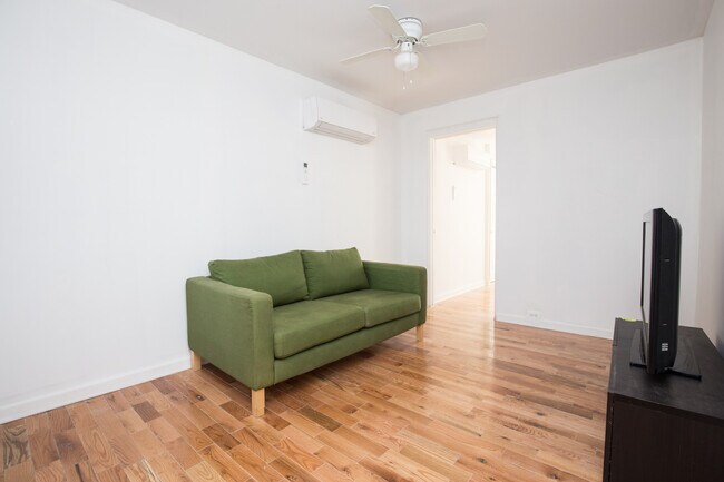 Photo - 2731 Brown Street Unidad 2F