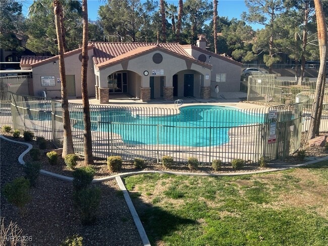 Building Photo - 2111 Sealion Dr Unit 208