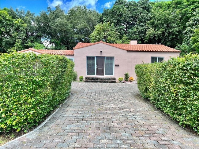 Photo - 125 NW 100th St