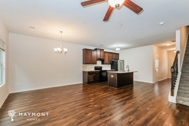 Photo - 1950 Old Dogwood