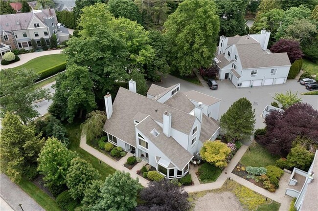 Photo - 421 Bellevue Ave Unit 3C