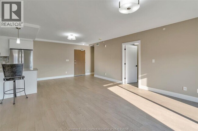 Photo - 2550 Sandwich W Pkwy Unit 303