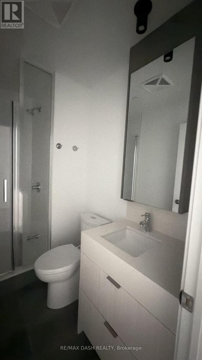 Photo - 10 Flavelle Trl Unit 802