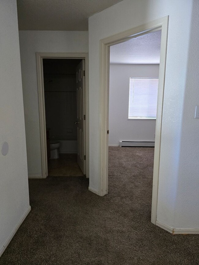Photo - Nestled 3 bedroom, 2 bathroom in Fruitvale area