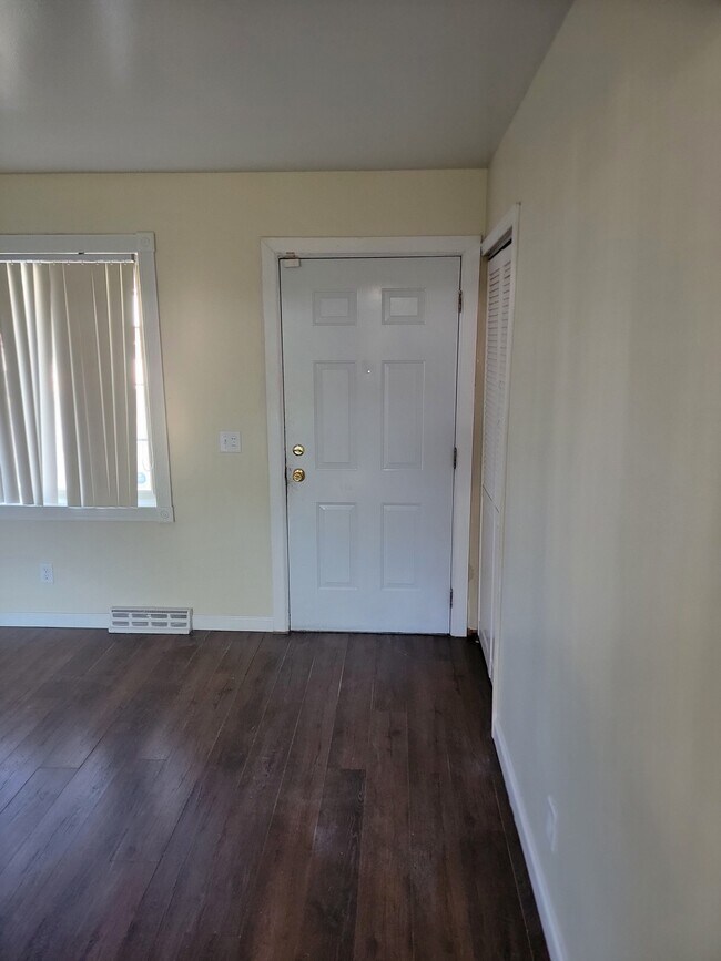 Photo - 3232 S Auburn Dr