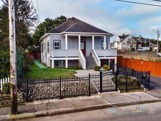 Photo - 416 N Downing St Unit 2