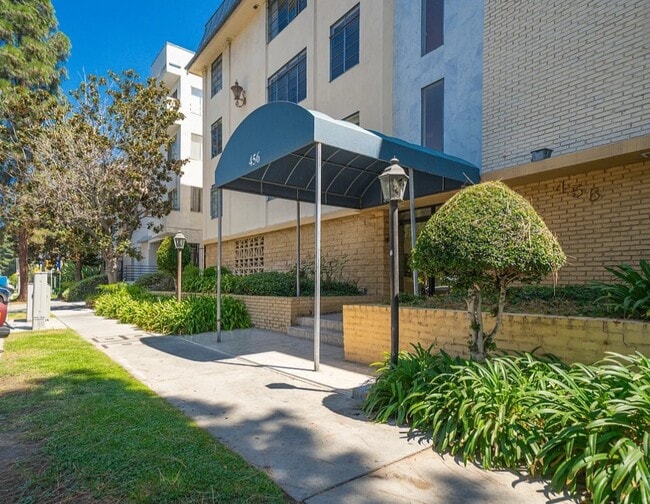 Building Photo - 456 S Harvard Blvd