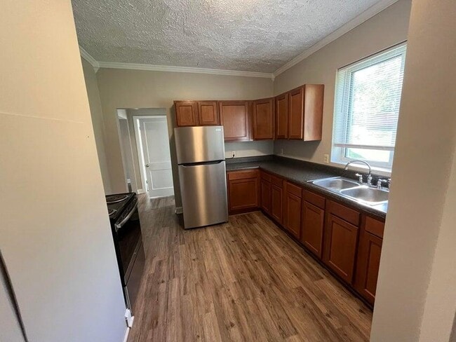 Photo - 6075 Lee Hwy