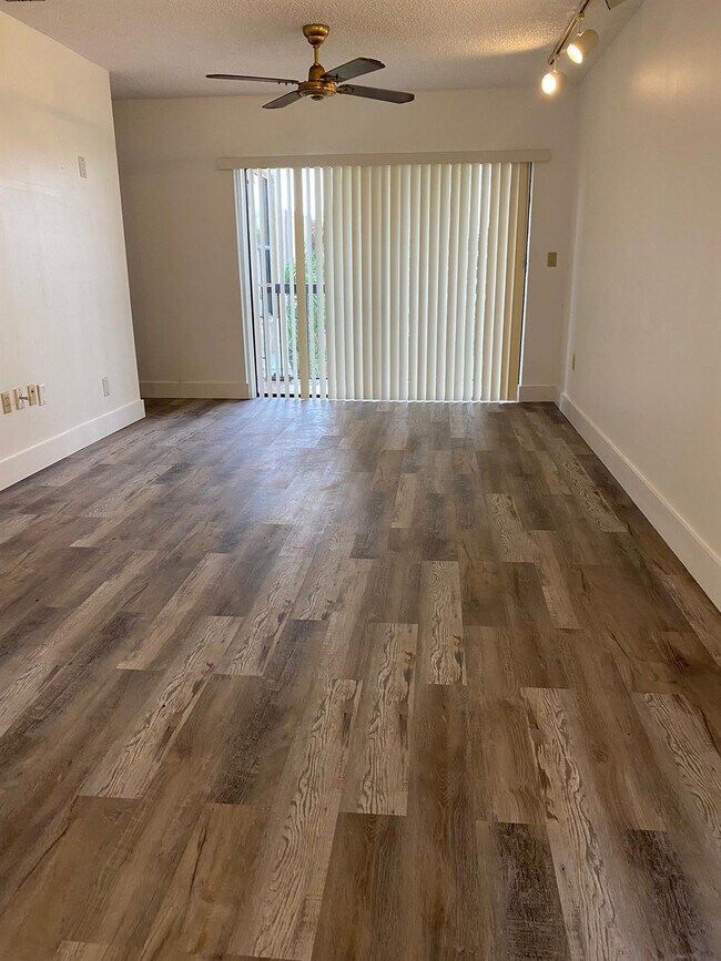 Photo - 660 W Park Dr Unit 206