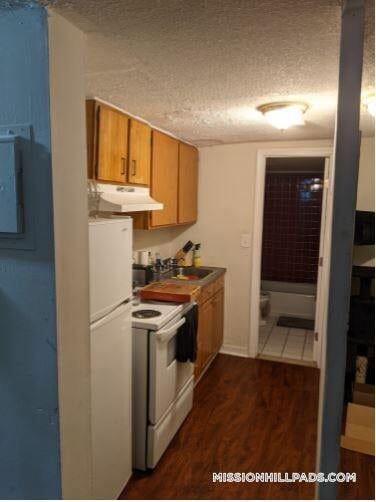 Photo - 890 Huntington Ave Unidad B-1