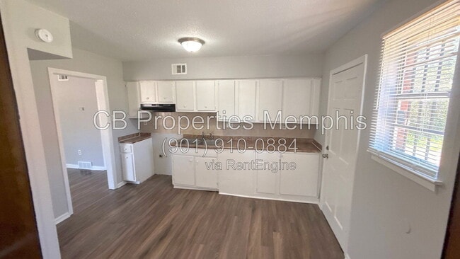 Photo - 5655 Myers Rd