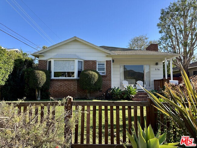 Building Photo - 576 Muskingum Ave Rental