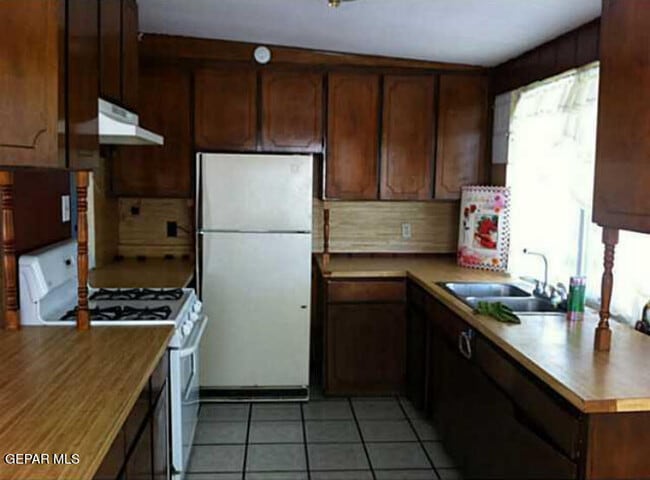 Photo - 908 Marlow Rd
