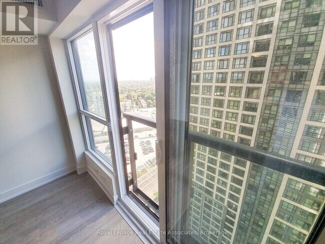 Photo - 5 Mabelle Ave Unit 2230