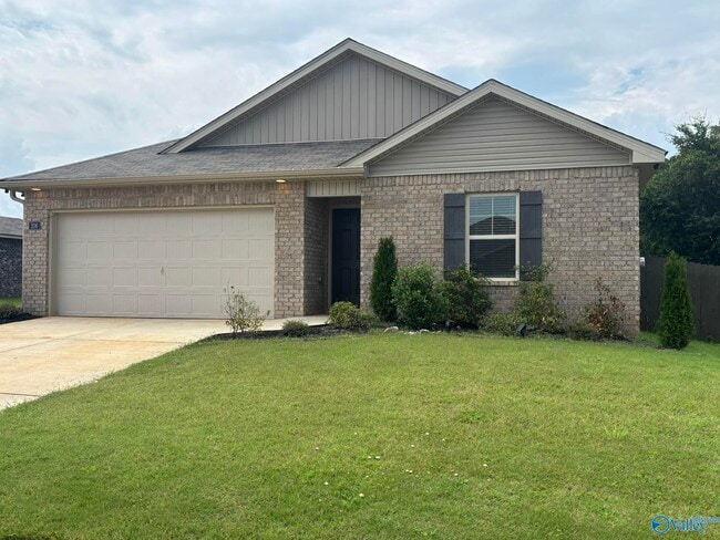 206 Murphy Ln