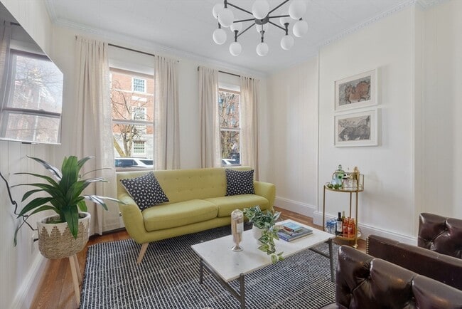 Building Photo - 56 Spring St