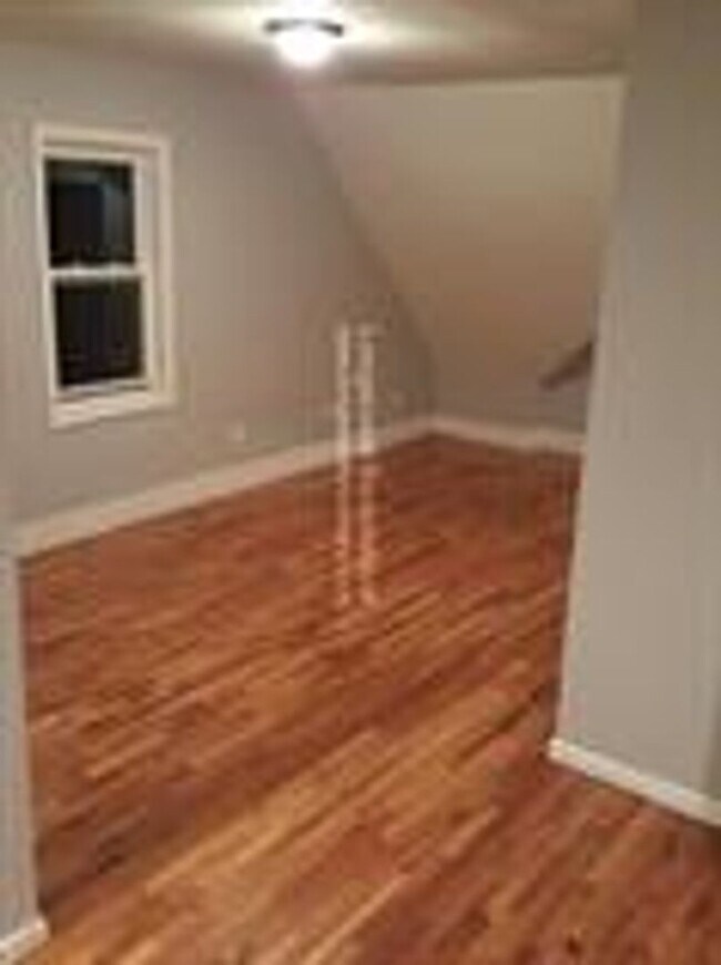 Photo - 39 Pinckney St Unit 3