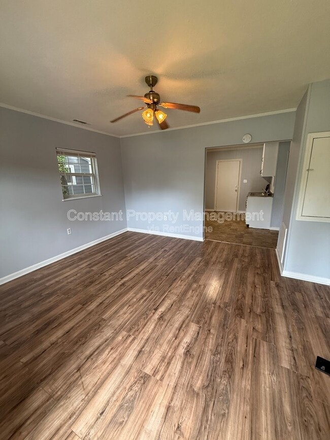 Photo - 1110 Dewey St