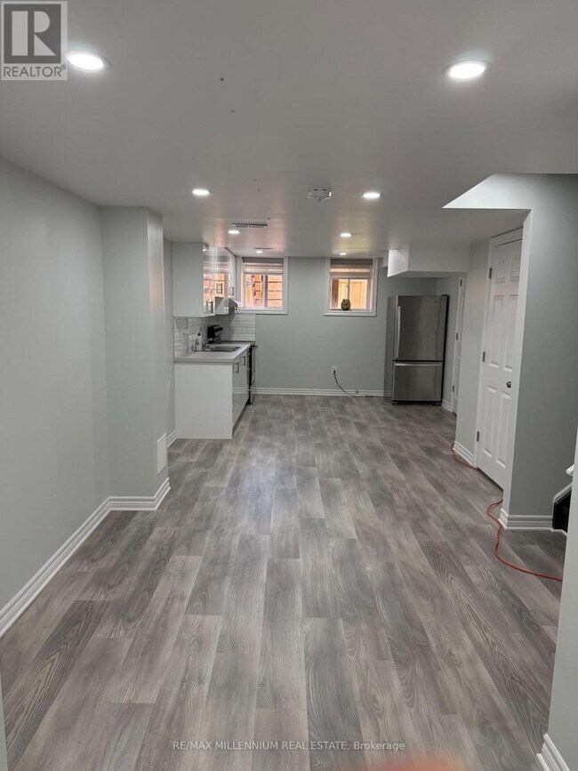Photo - 106 Knott End Cres