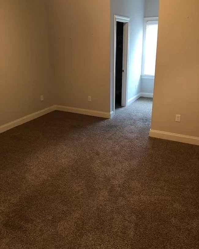 Photo - 4 Bed/4.5 Bath West End
